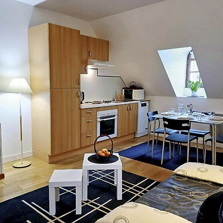 Le Jardin Des Lys - Chambre D'Hote Ou Appartement La Roche-Posay Bilik gambar